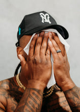 Load image into Gallery viewer, Face + Body Wipes - 10-pack