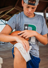 Load image into Gallery viewer, Athlete Pack (40 Wipes)
